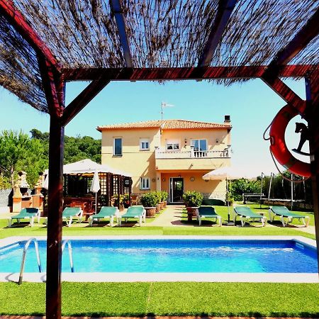 Holiday Home Cardona โยเรตเดมาร์ ภายนอก รูปภาพ