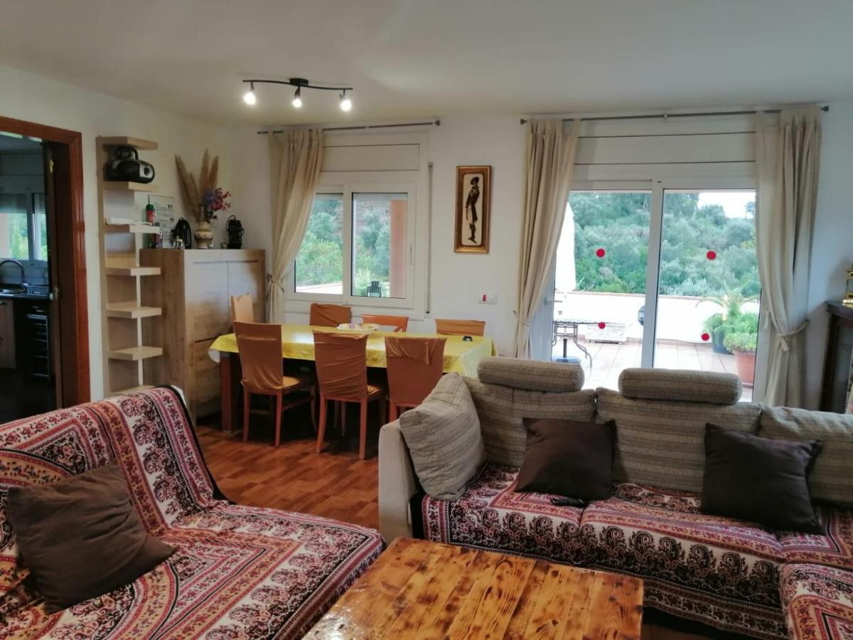 Holiday Home Cardona โยเรตเดมาร์ ภายนอก รูปภาพ