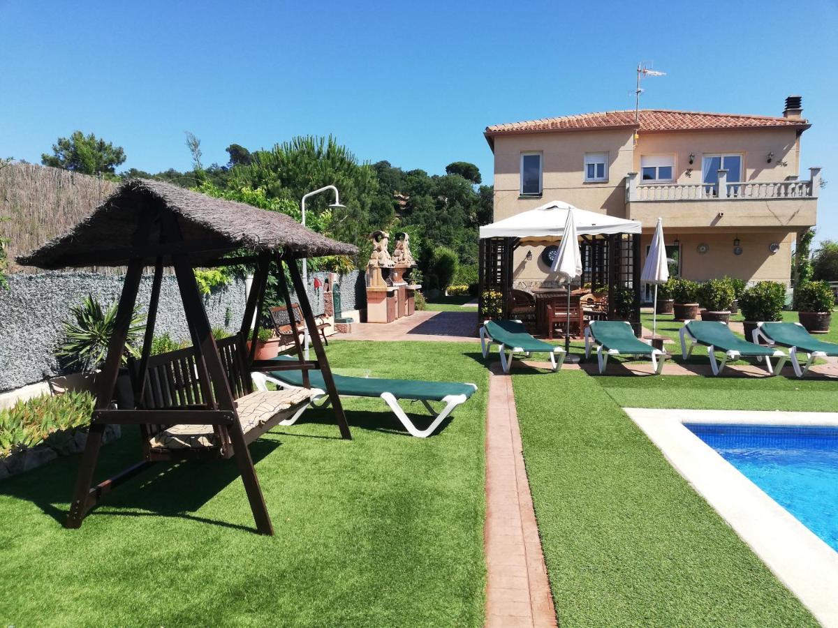 Holiday Home Cardona โยเรตเดมาร์ ภายนอก รูปภาพ